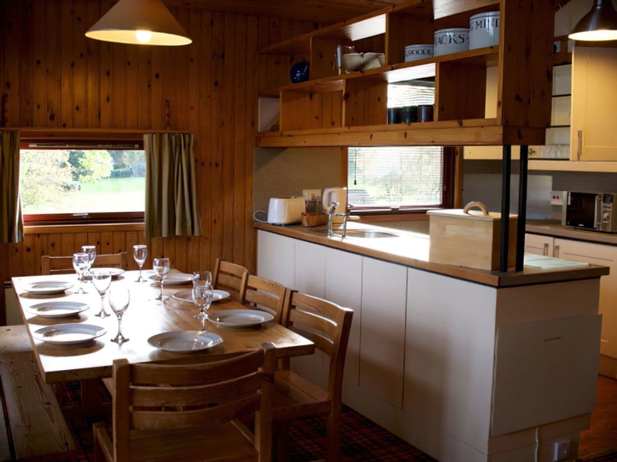 Cedar Chalet 10, listing photograph 7