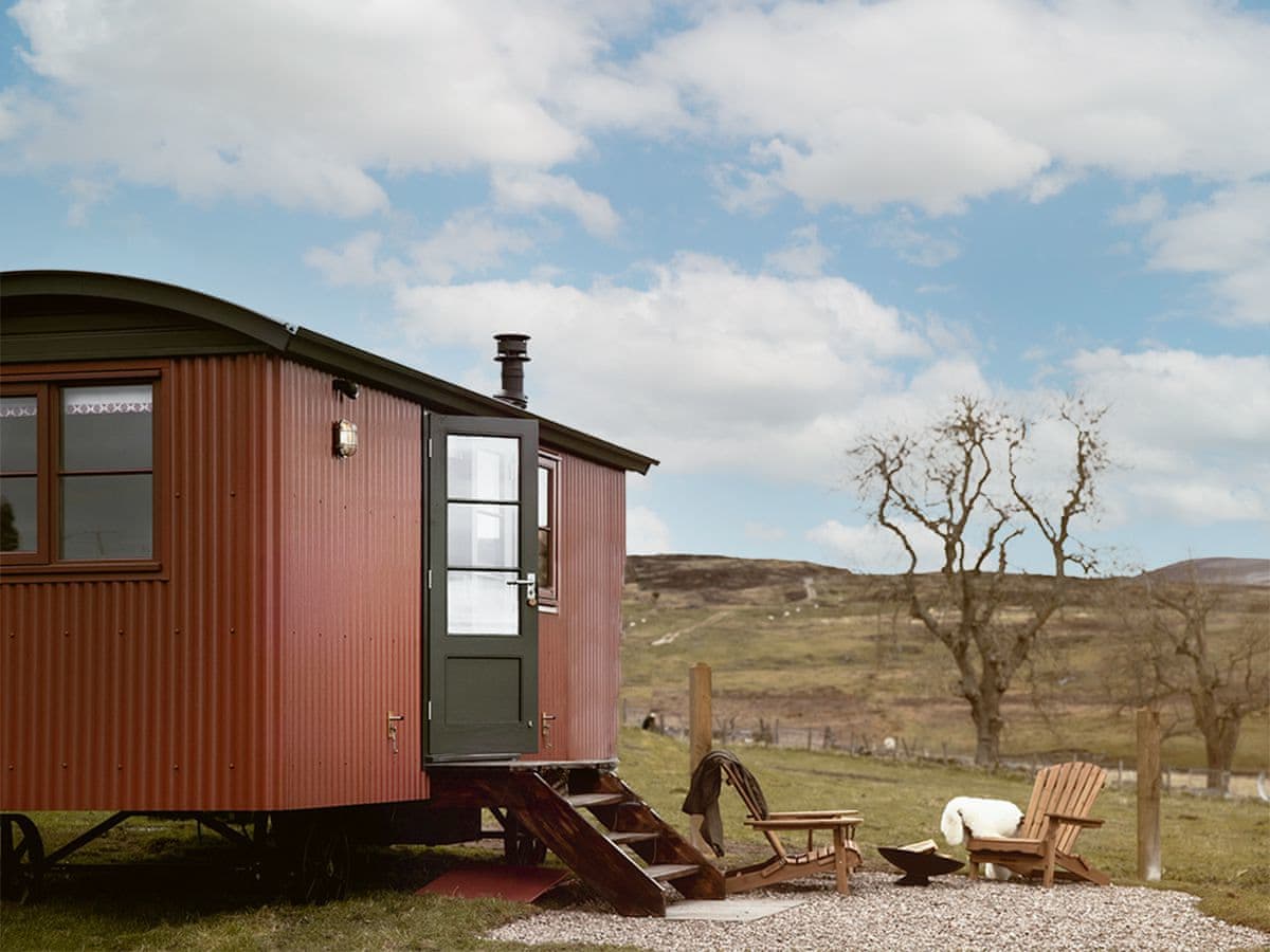 Lapwing Shepherds Hut, listing photograph 6