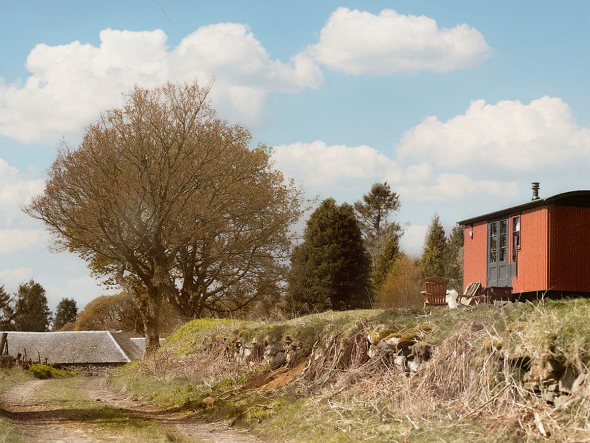 Lapwing Shepherds Hut, listing photograph 7