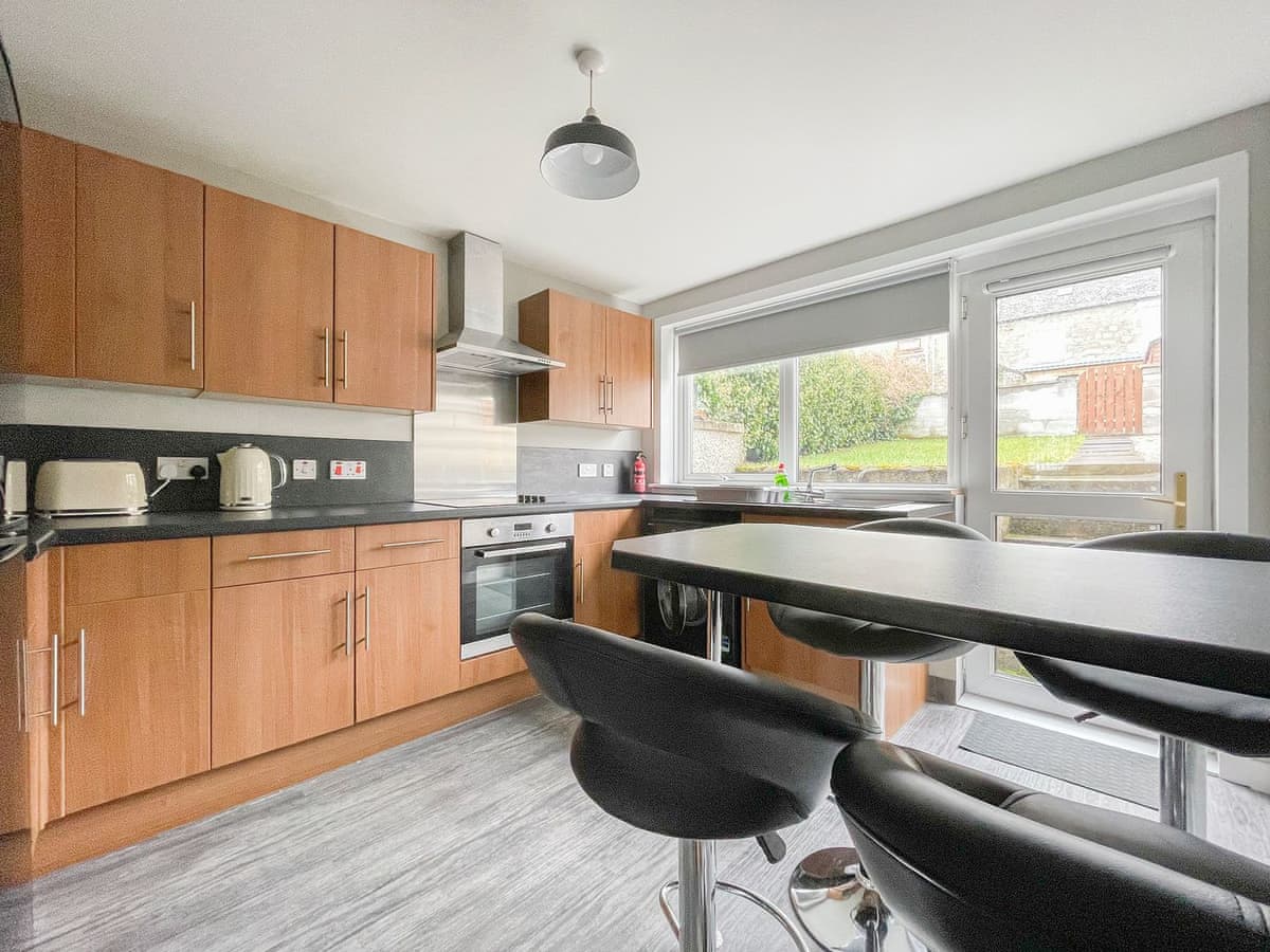 Academy Street Cottage, listing photograph 6
