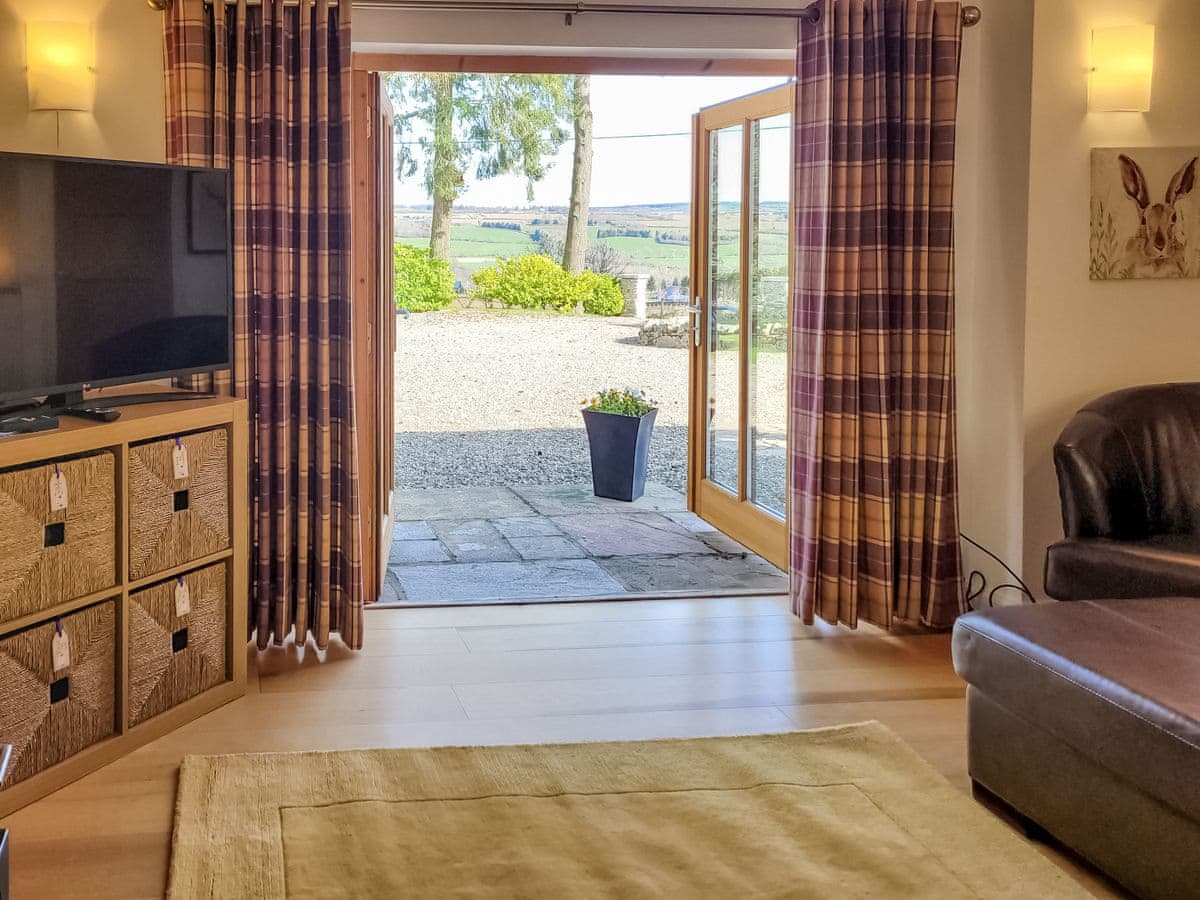 Tawny Cottage, listing photograph 3
