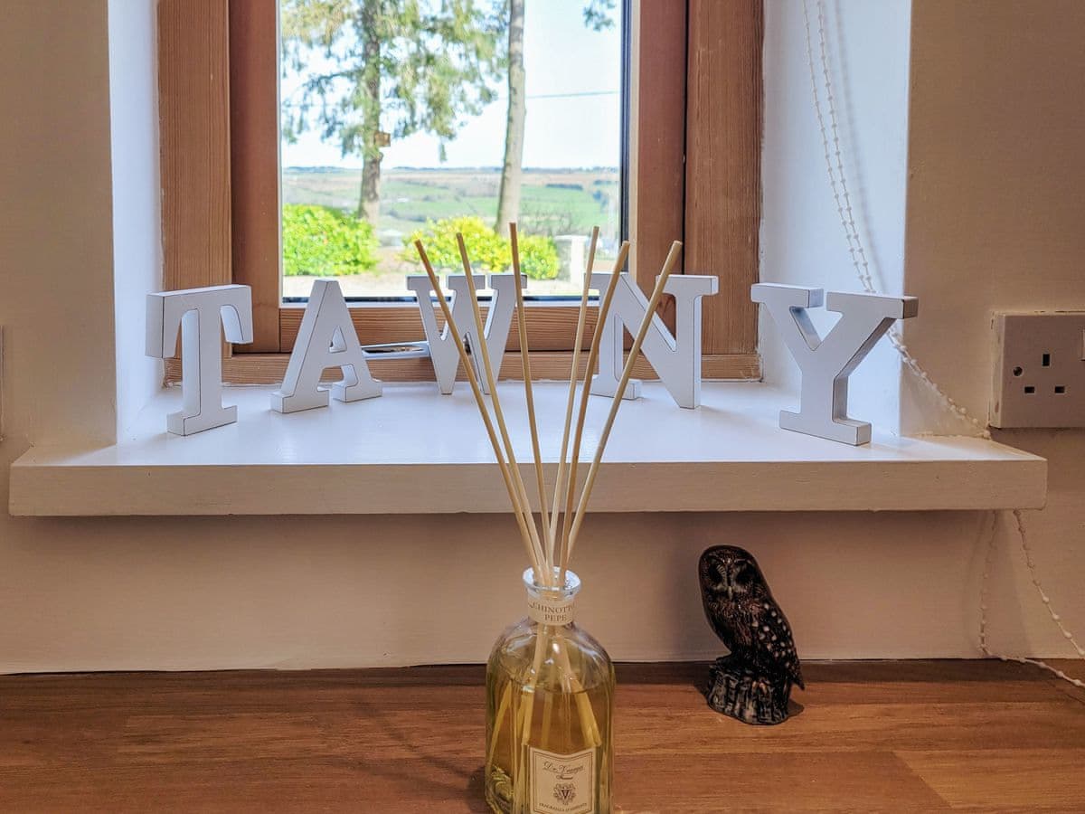 Tawny Cottage, listing photograph 6