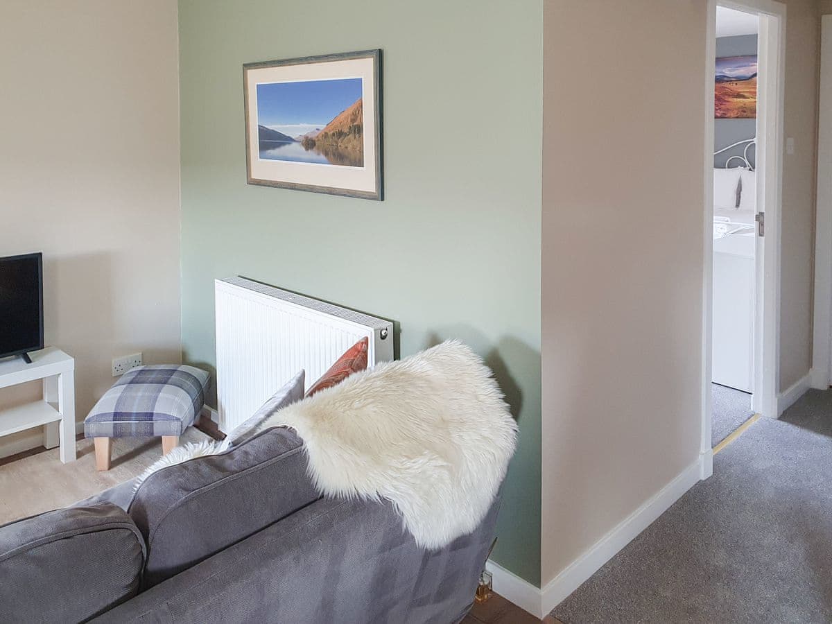 Elmwood West, listing photograph 8