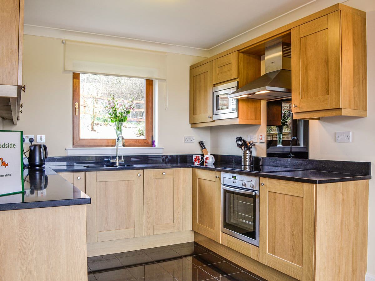 Woodside, listing photograph 6
