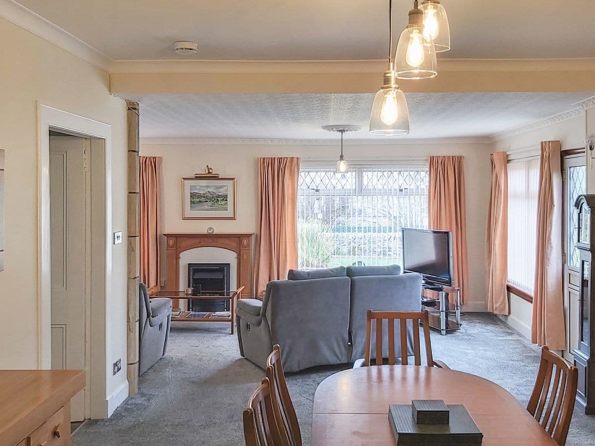 Garry Cottage, listing photograph 4