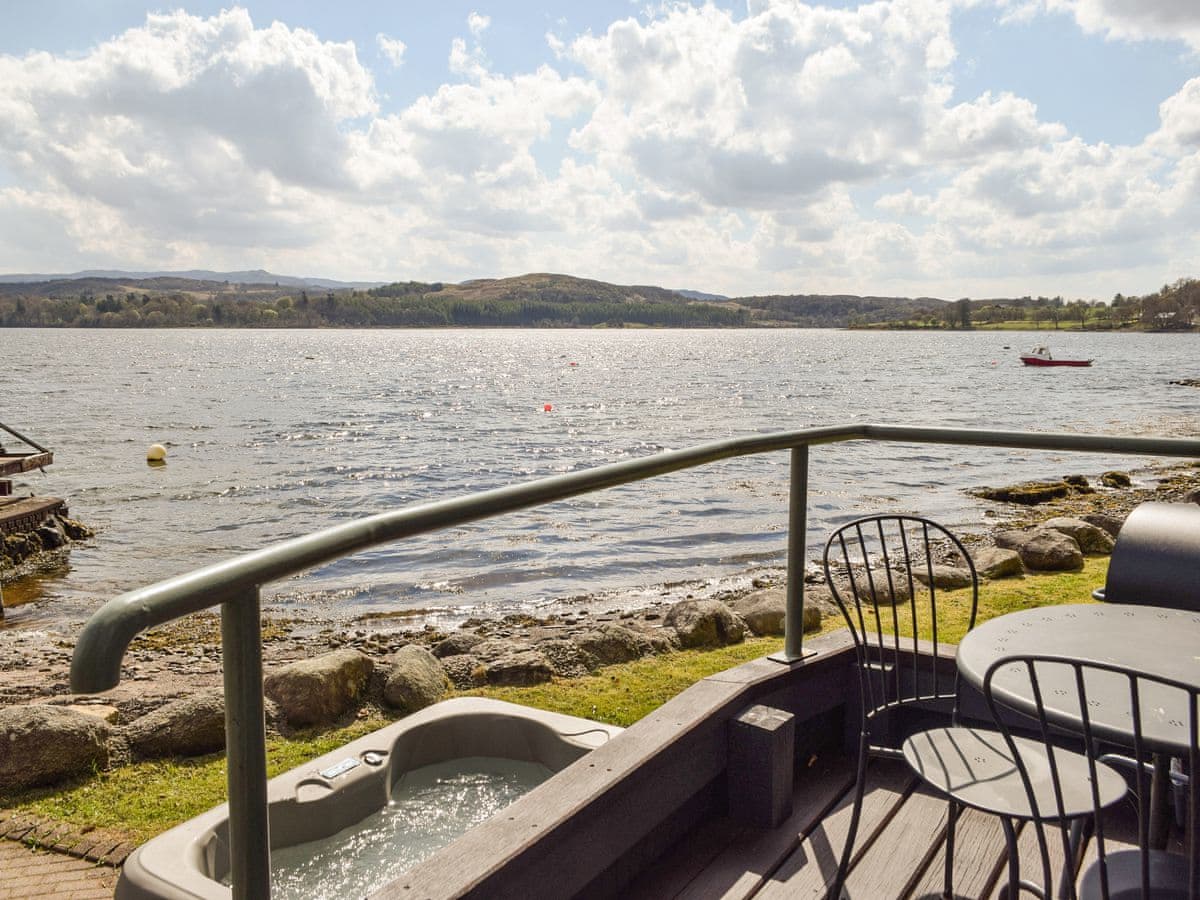 Dundonald Landing - Lochside Chalet, listing photograph 11