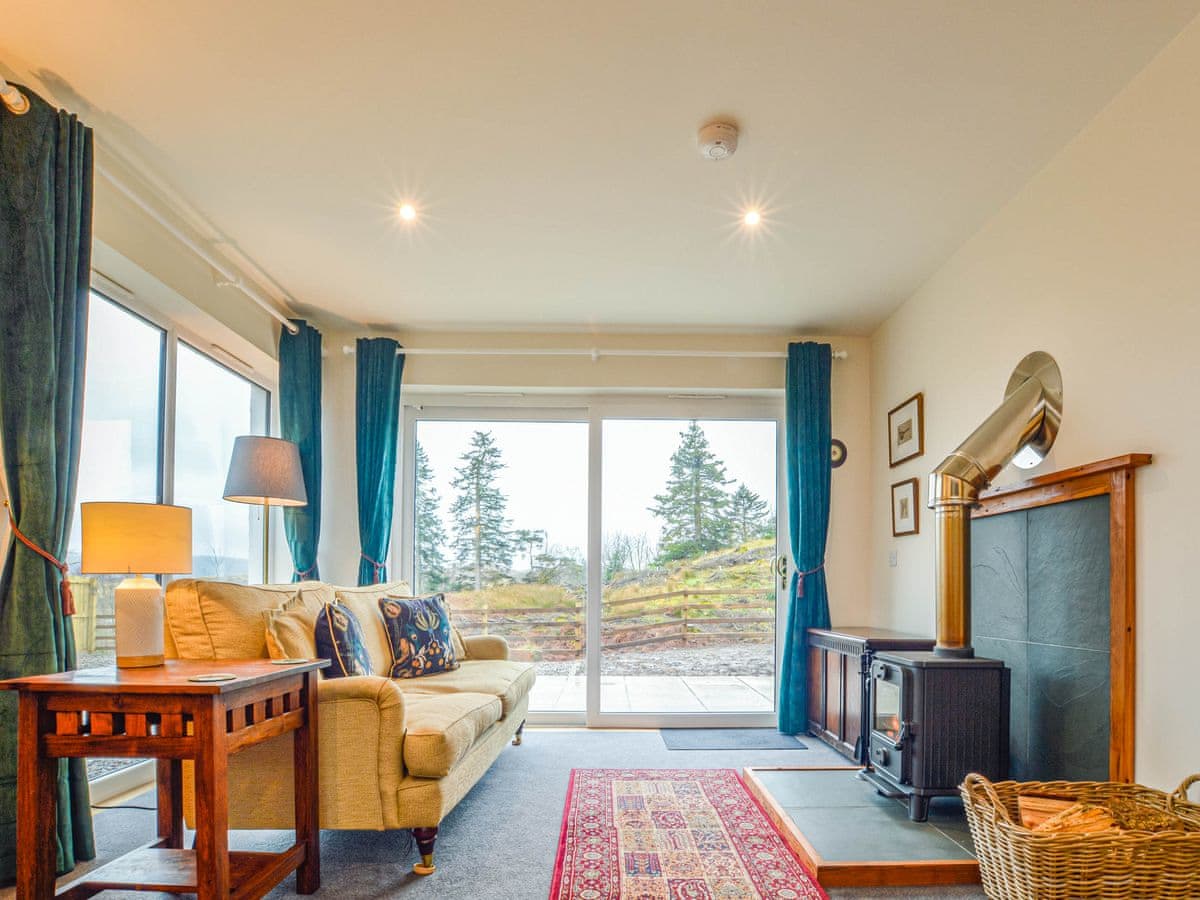 Blackmount, listing photograph 3