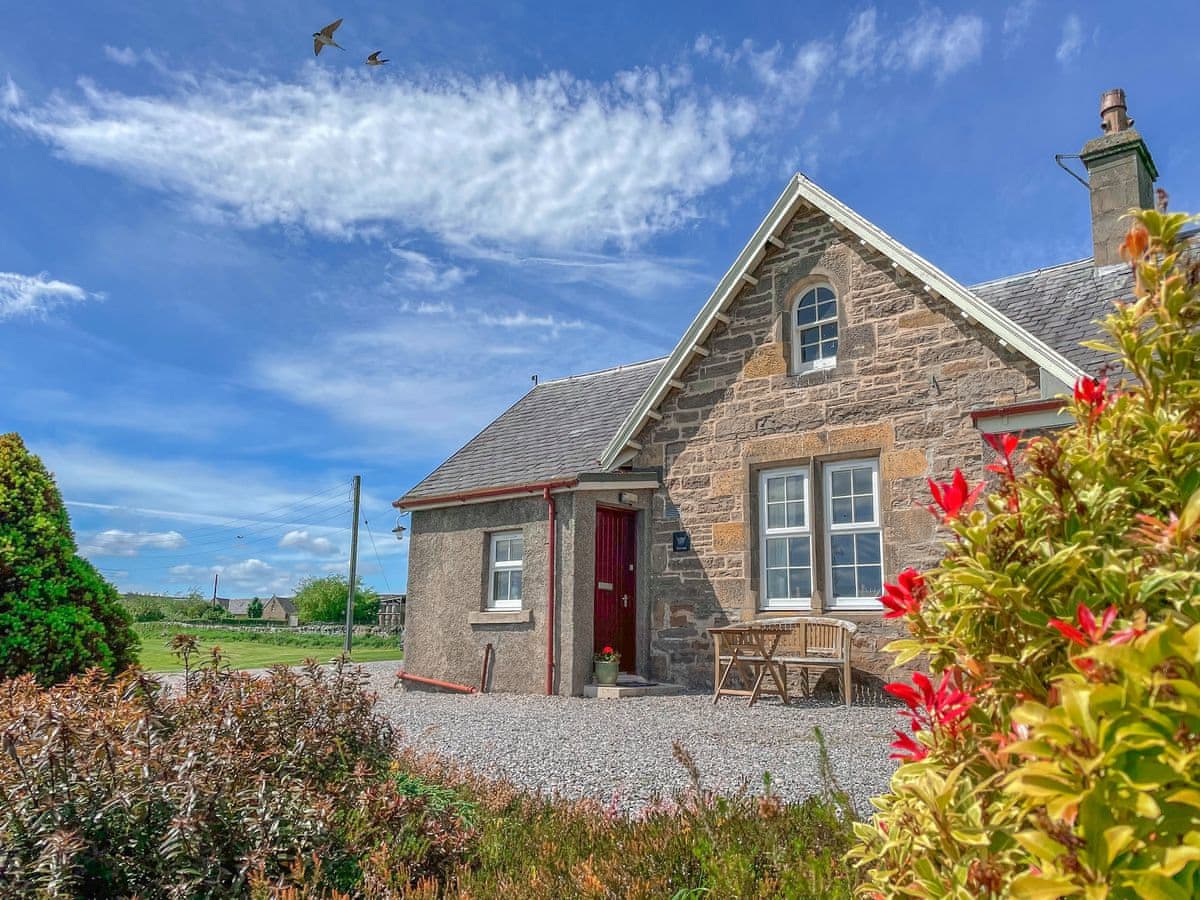 Easter Dalziel Farm Cottages - Rowan Cottage
