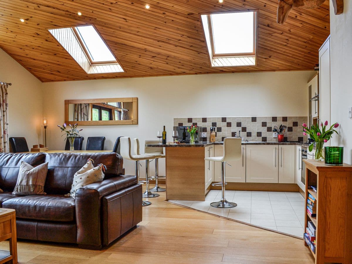 15 Glengoulandie Lodge, listing photograph 5