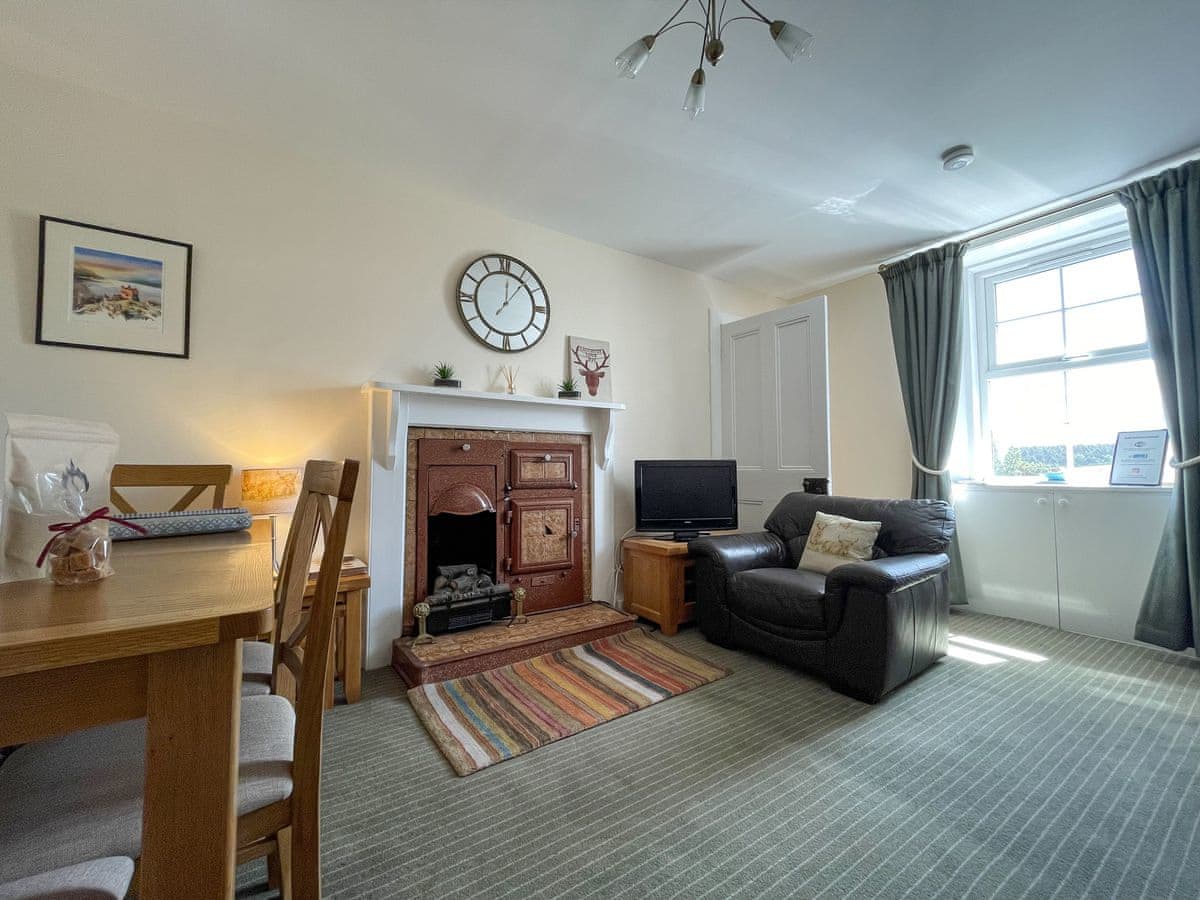 Easter Dalziel Farm Cottages - Pine Cottage, listing photograph 3