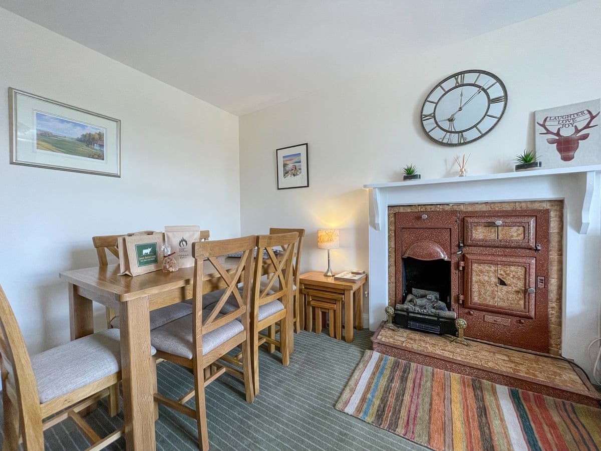 Easter Dalziel Farm Cottages - Pine Cottage, listing photograph 7