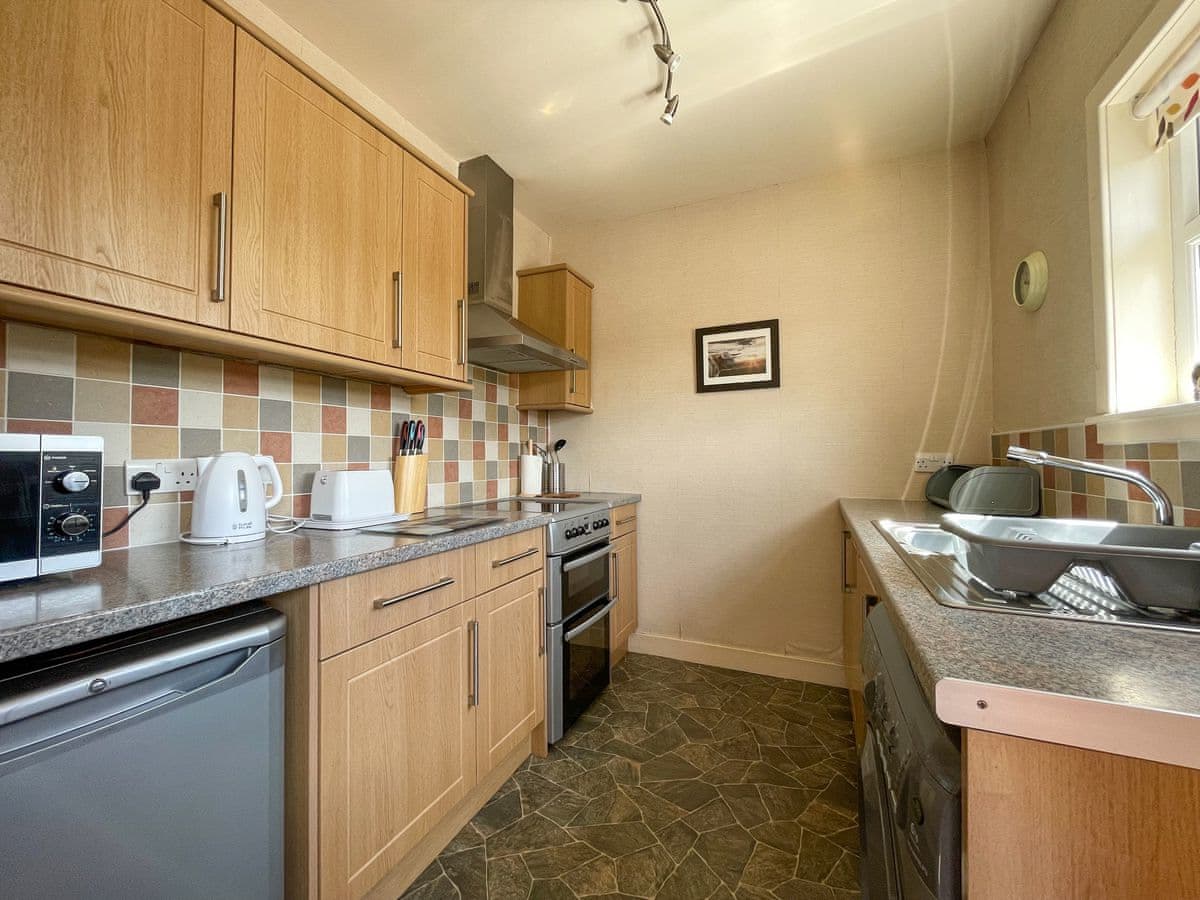 Easter Dalziel Farm Cottages - Pine Cottage, listing photograph 9