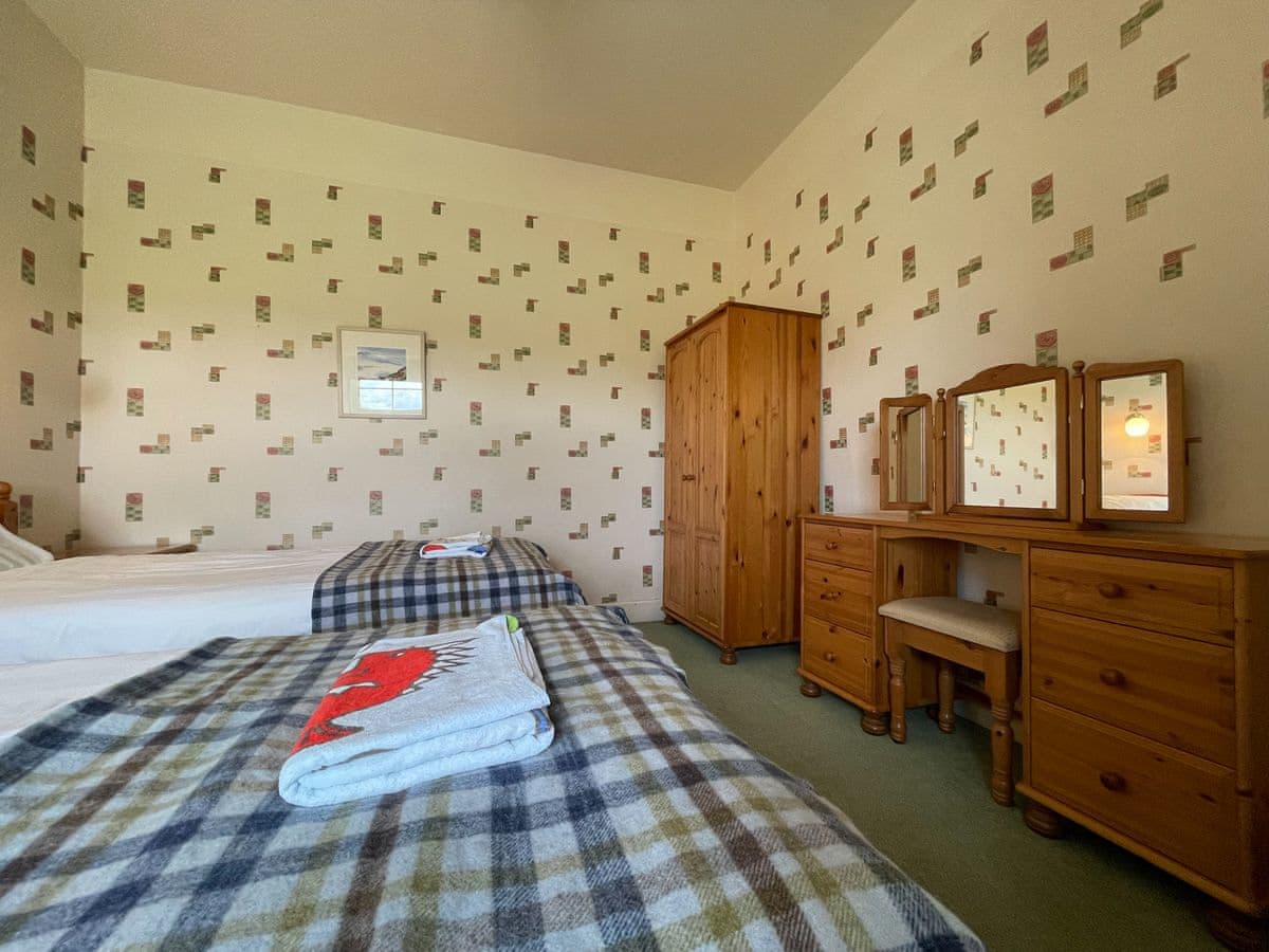 Easter Dalziel Farm Cottages - Birch Cottage, listing photograph 11