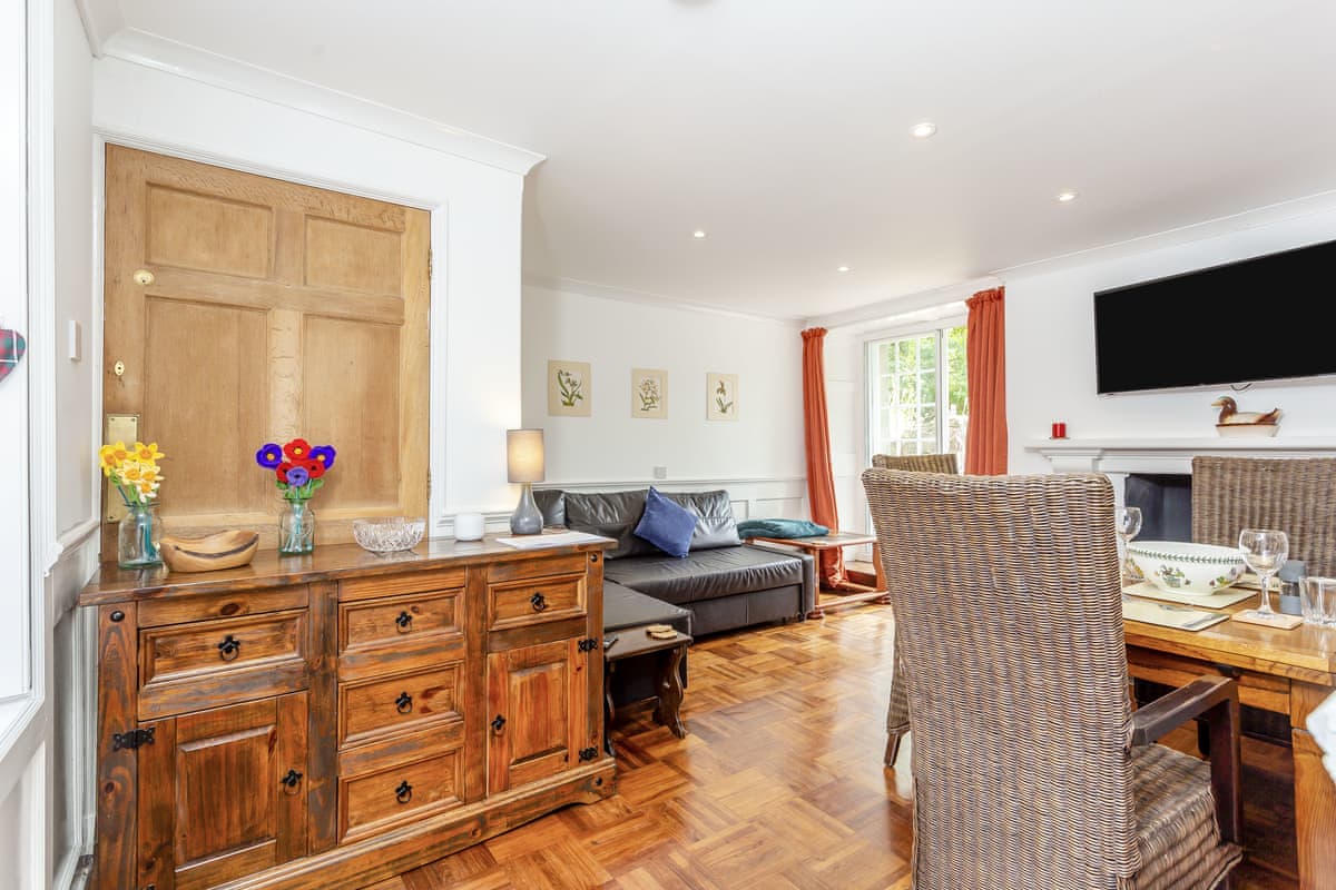 The Garden Flat Ardullie, listing photograph 5