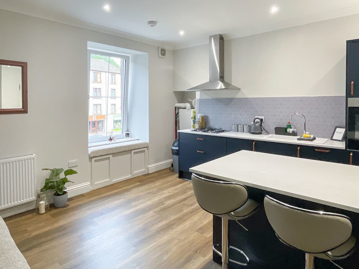 Airds Apartment, listing photograph 7
