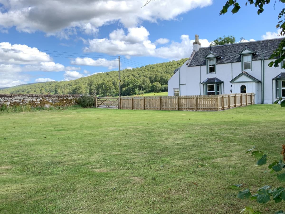 Darris Farmhouse, listing photograph 12