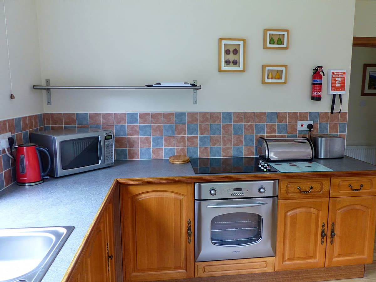 Bo Nan Taigh Cottage, listing photograph 4