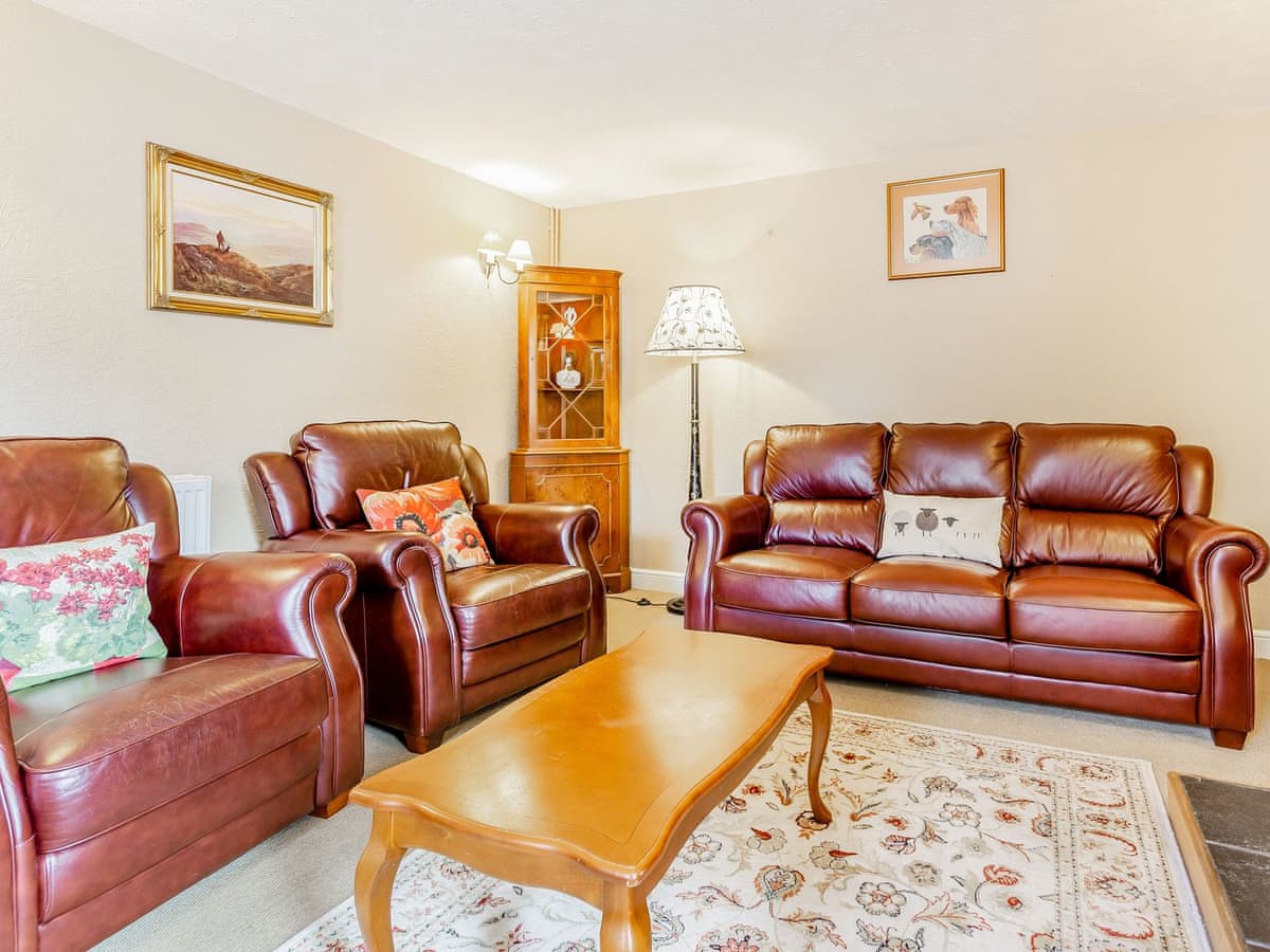 Holly Tree Cottage, listing photograph 4