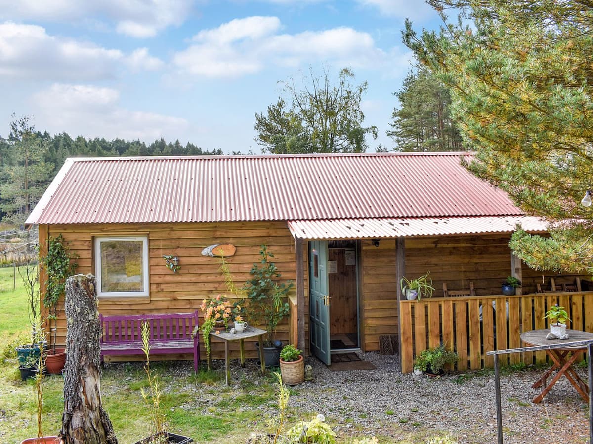 Mondhuie Self Catering Chalets - The Bothy, listing photograph 2