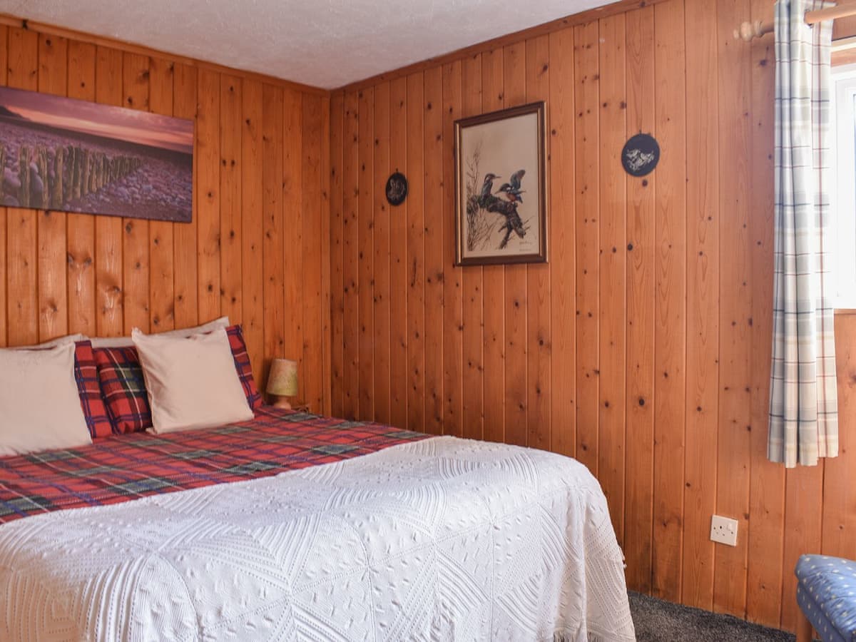 Mondhuie Self Catering Chalets - The Bothy, listing photograph 5
