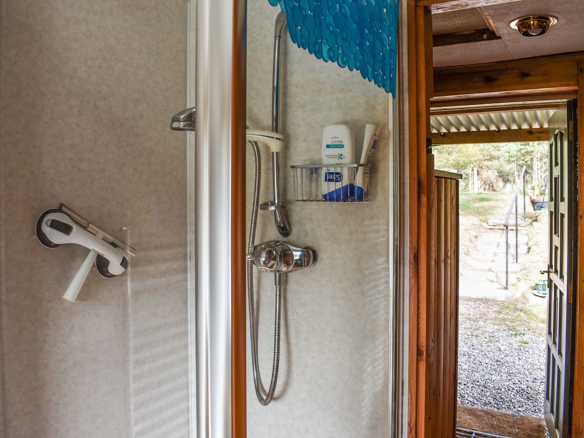 Mondhuie Self Catering Chalets - The Bothy, listing photograph 7