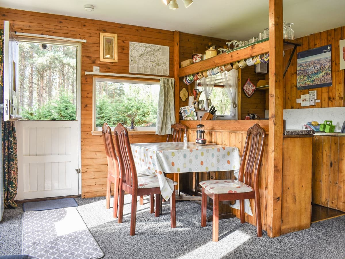 Mondhuie Self Catering Chalets - The Chalet, listing photograph 6