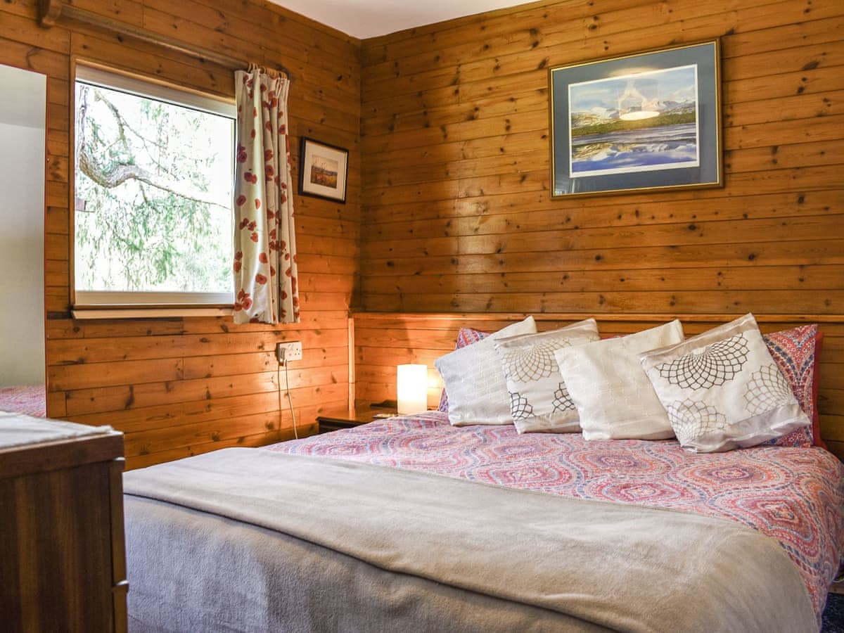Mondhuie Self Catering Chalets - The Chalet, listing photograph 9