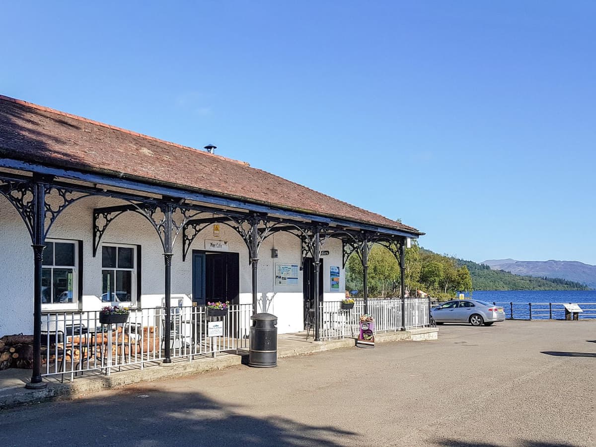 Lochside Holidays - Lochside Apartment, listing photograph 8
