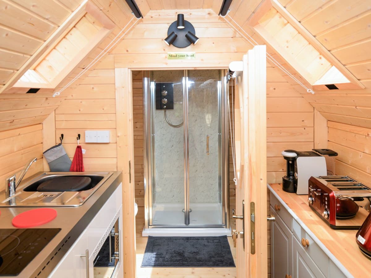 Seal Point Cabin, listing photograph 12