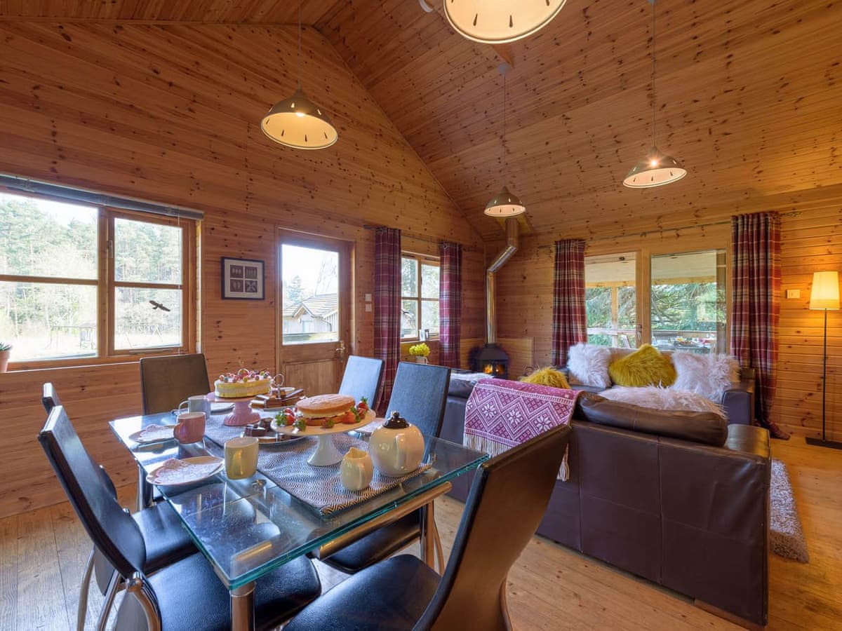 Woodend Lodges- Ben Macdui, listing photograph 7