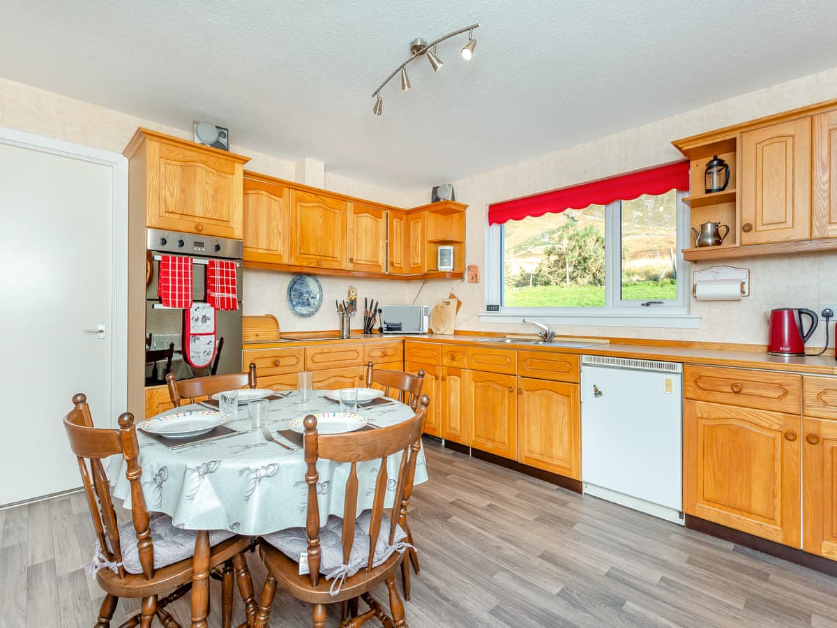 West Home, listing photograph 9