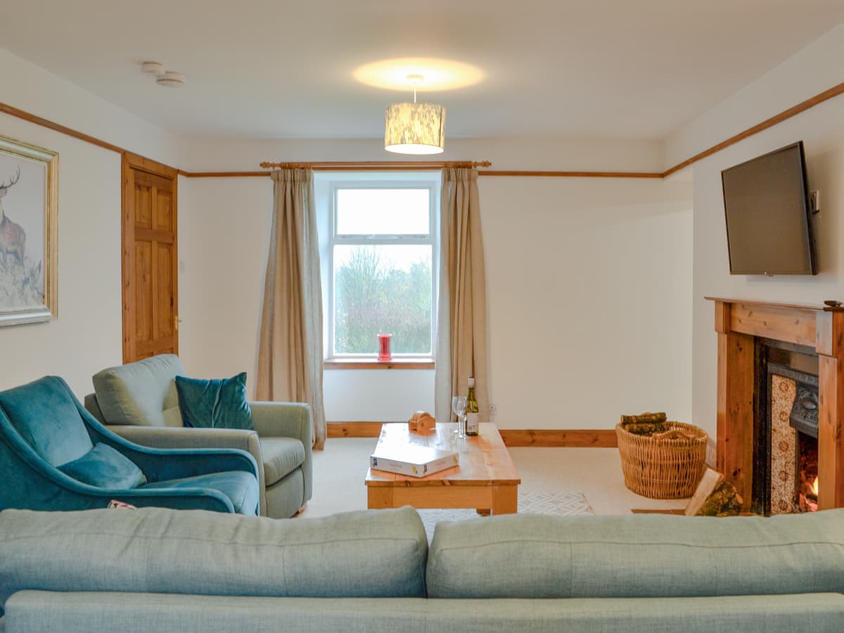 Woodside Farmhouse, listing photograph 3