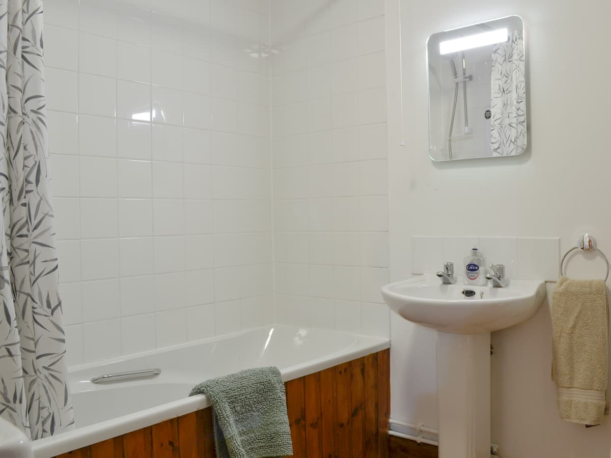 Woodside Farmhouse, listing photograph 12