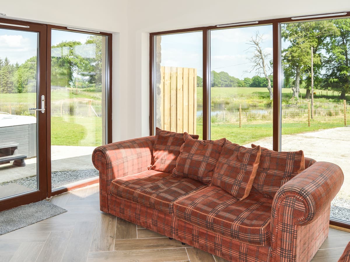 The Farmhouse, listing photograph 5