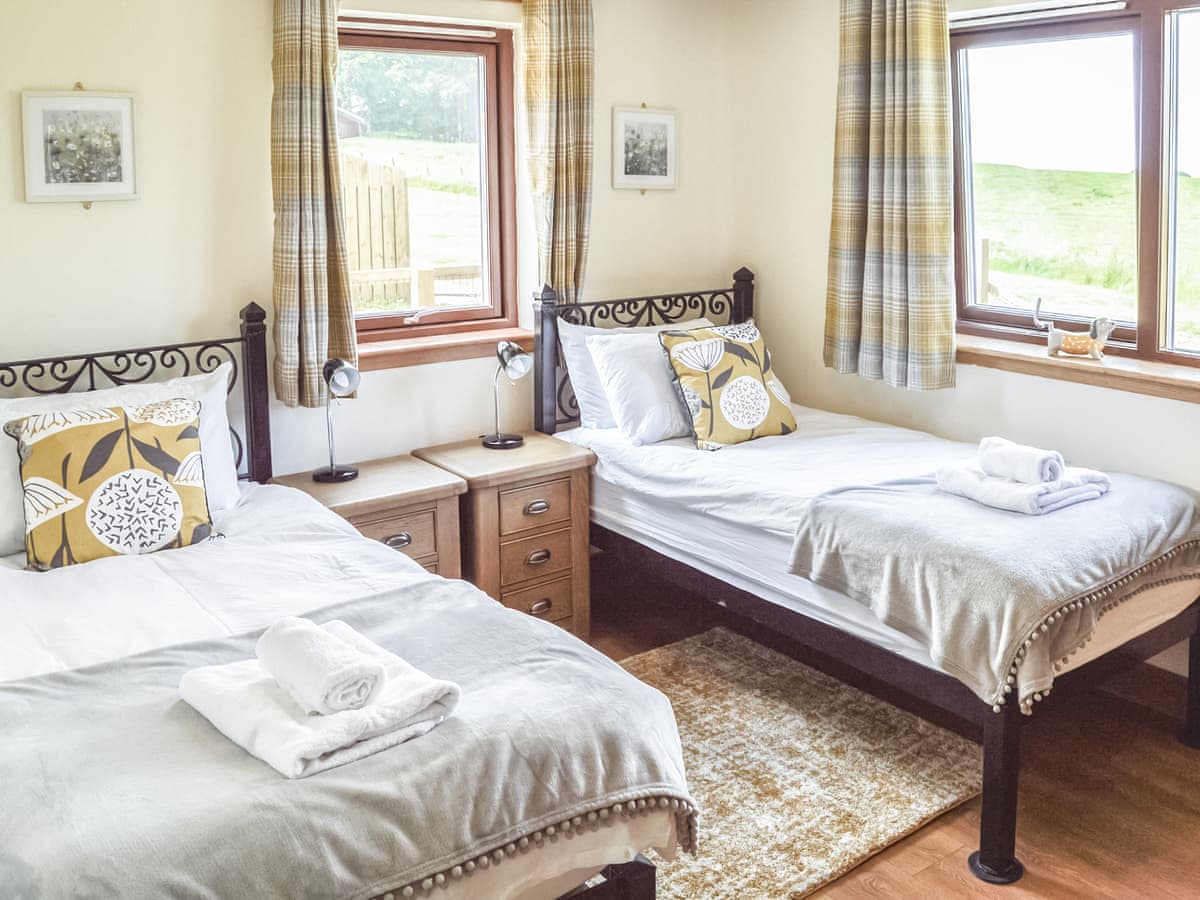 The Farmhouse, listing photograph 12