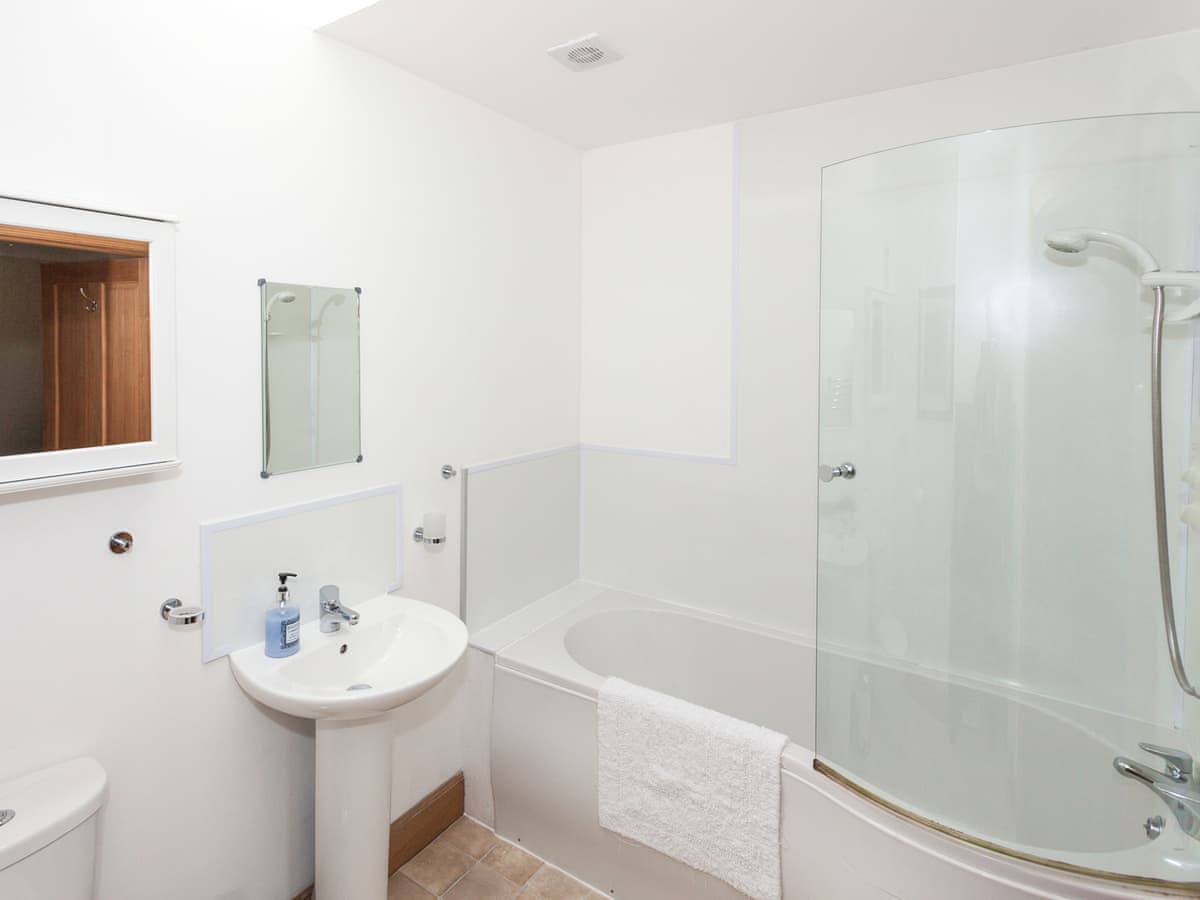 Appletree Cottage, listing photograph 10