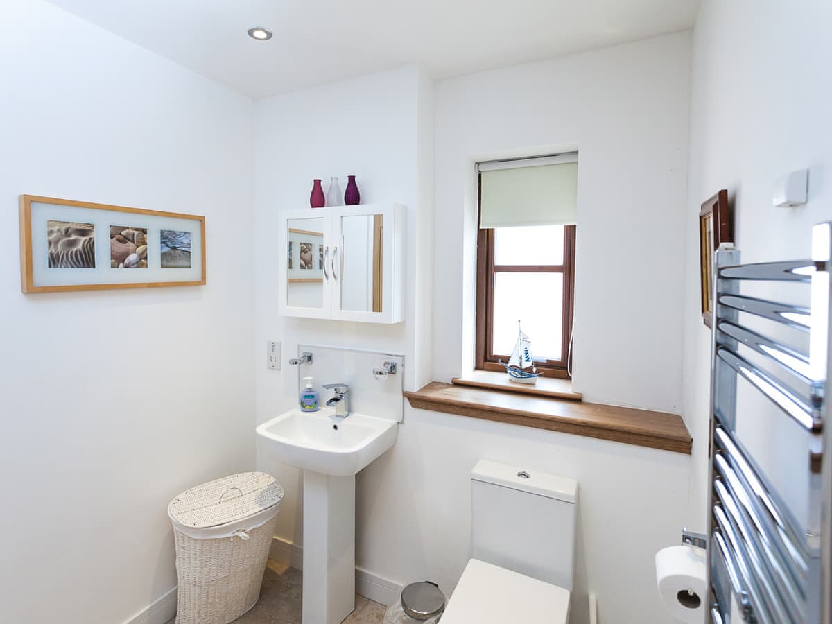 Two Eden Cottage, listing photograph 11