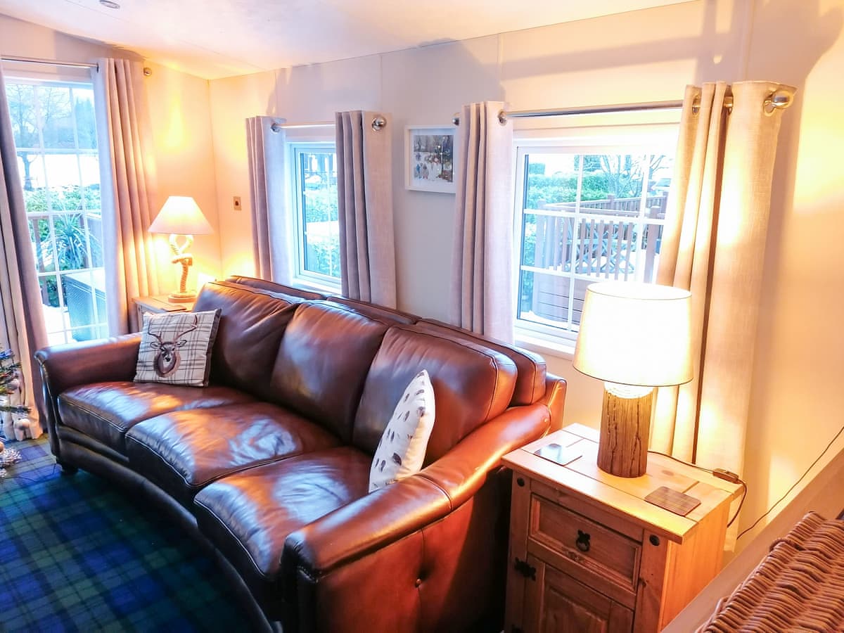 Salmon Leap Lodge, listing photograph 2
