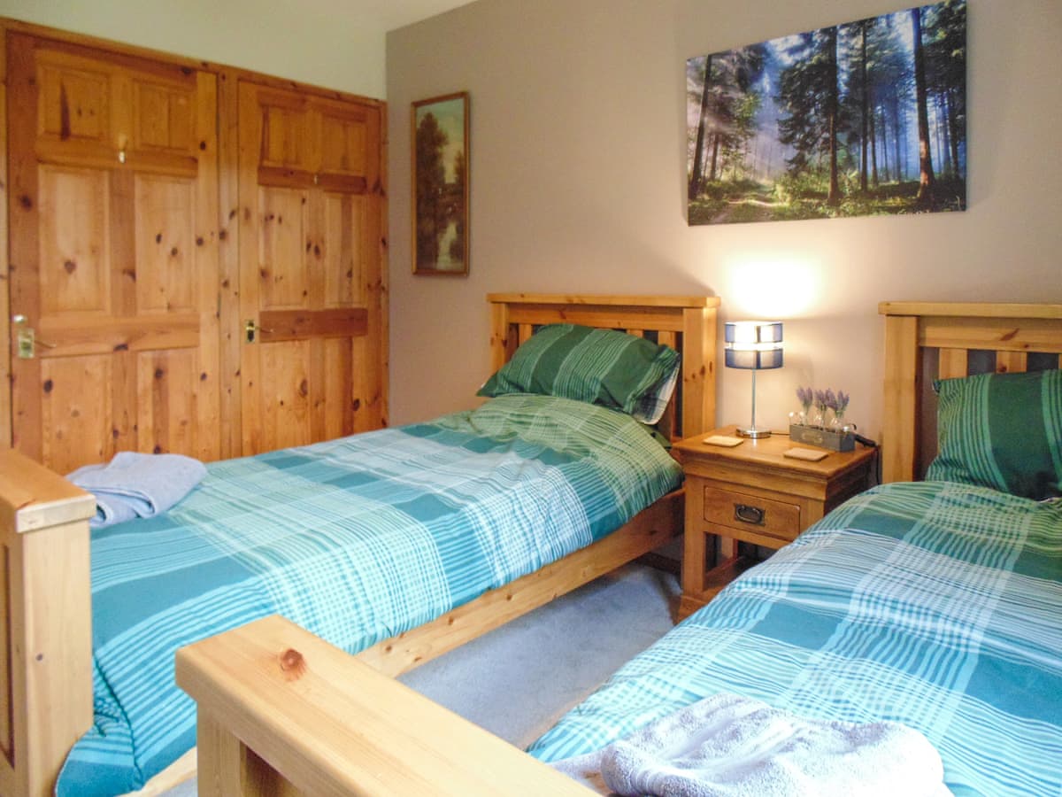 Pine Cottage, listing photograph 10