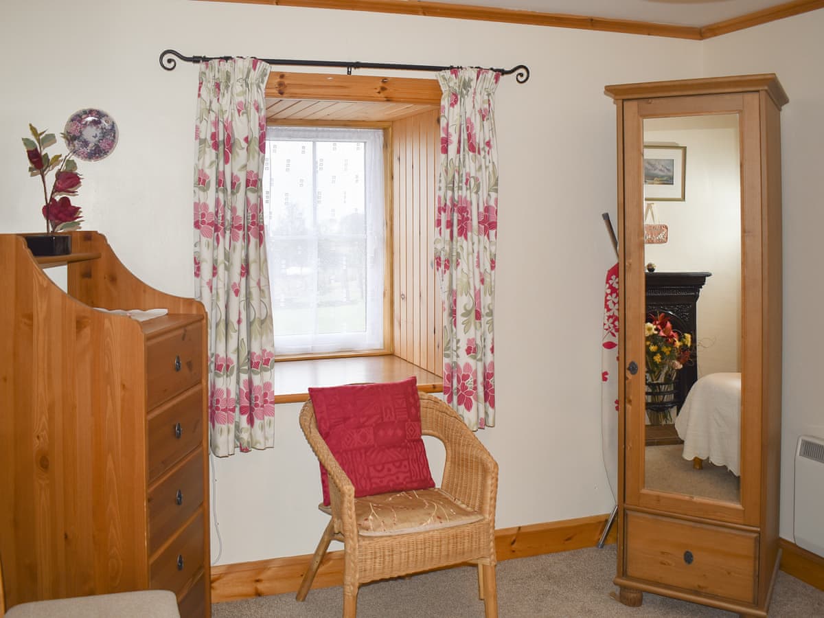 The Cottage, listing photograph 12