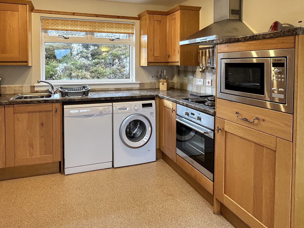 Thistle Cottage, listing photograph 3