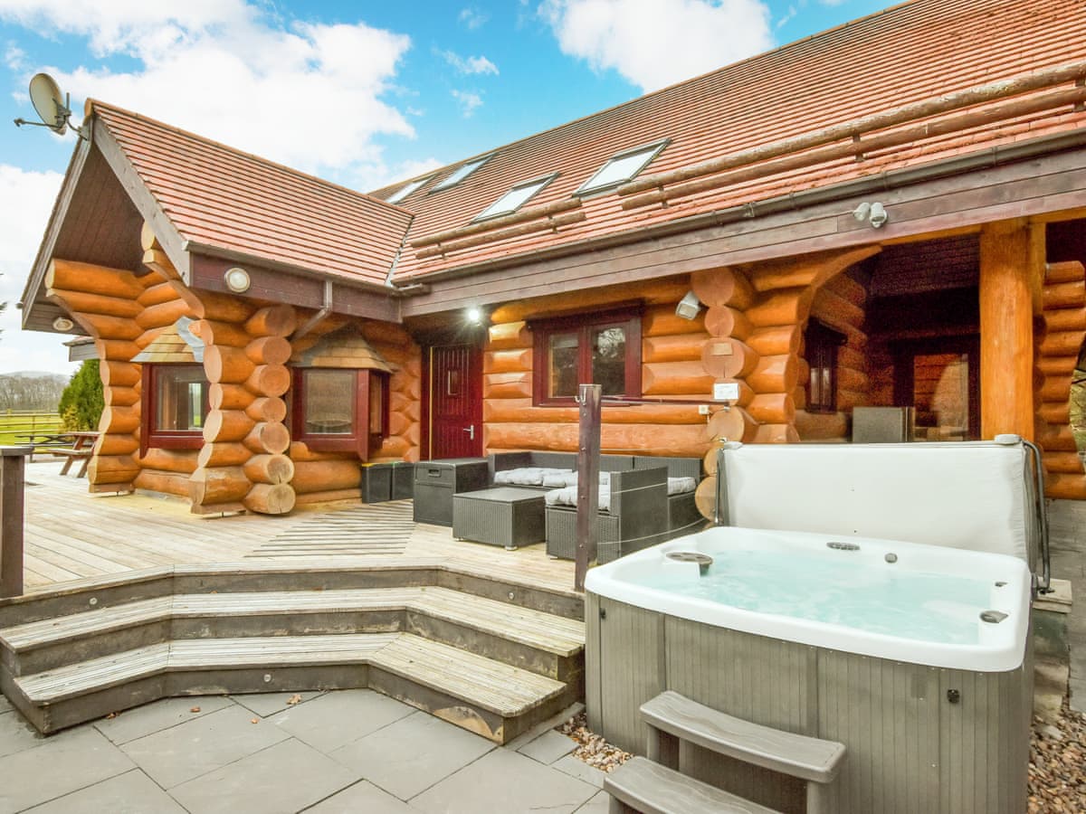 Mountain Bear Lodge, listing photograph 6