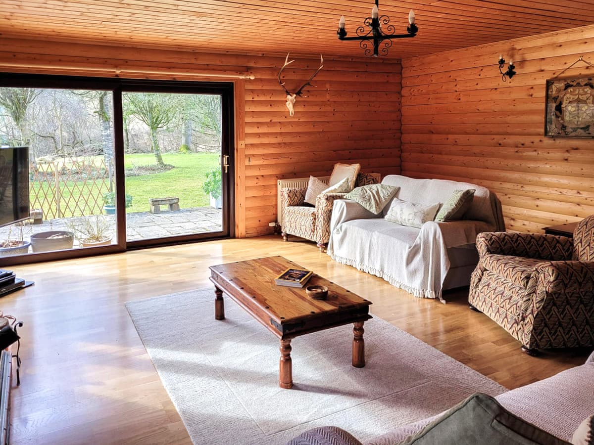 Ardle Lodge, listing photograph 2