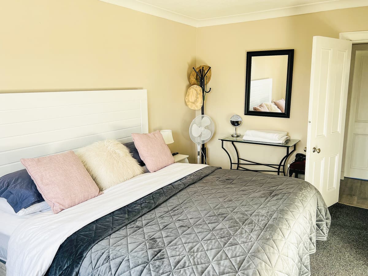 The Wee Places - The Wee Pad, listing photograph 11