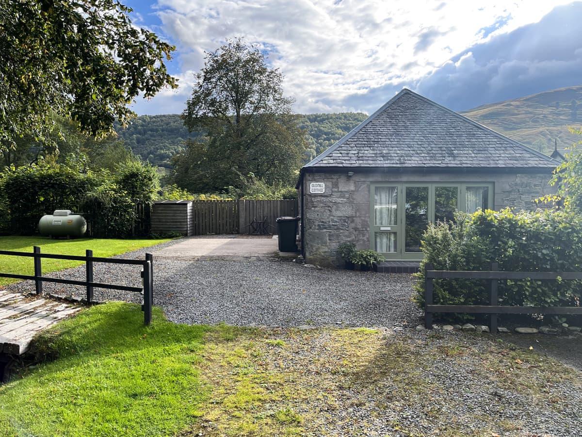 Old Mill Cottage, listing photograph 2