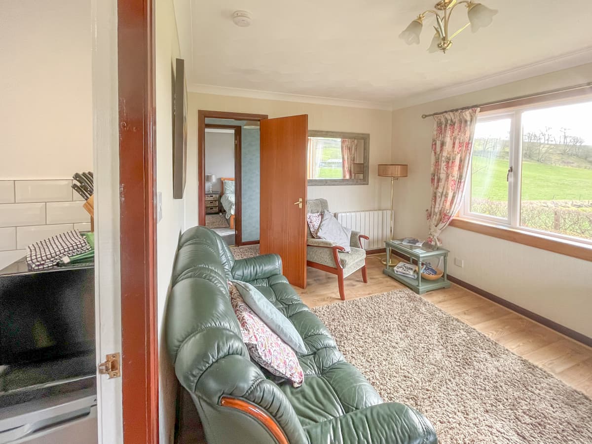 Gean Cottage, listing photograph 4