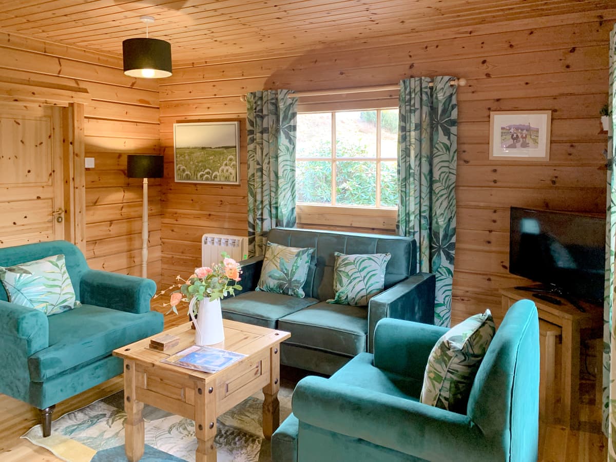 Dontra Log Chalets - Dontra Log Chalet 2, listing photograph 2
