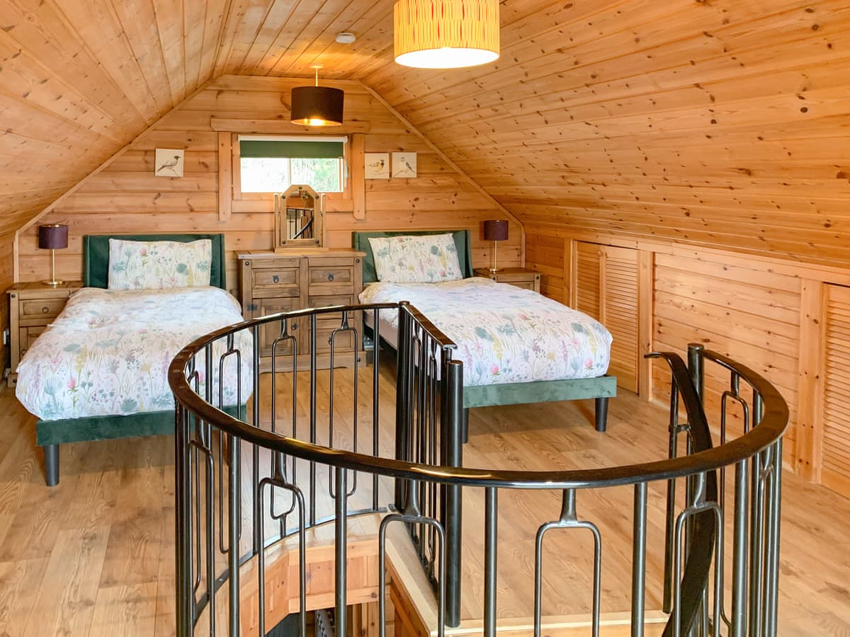 Dontra Log Chalets - Dontra Log Chalet 2, listing photograph 8