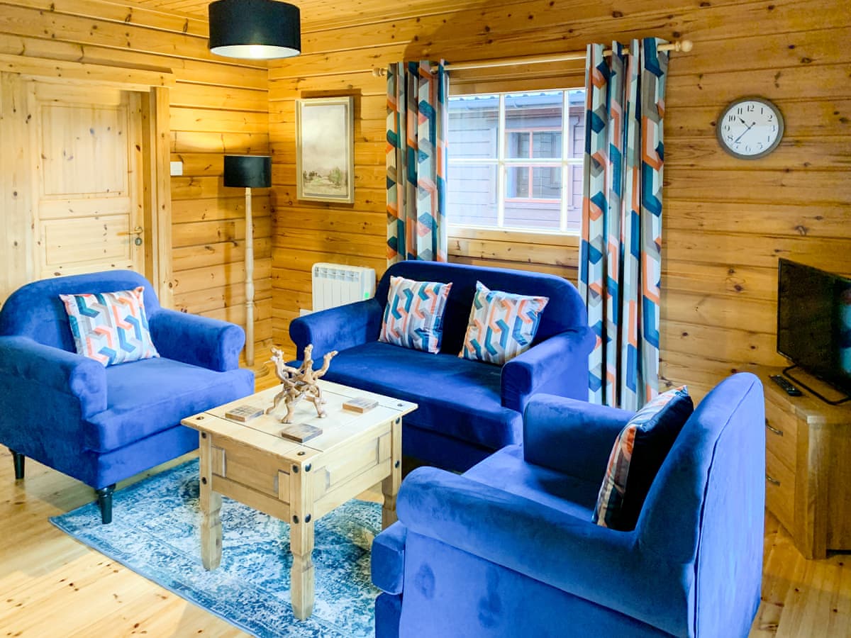 Dontra Log Chalets - Dontra Log Chalet 1, listing photograph 4