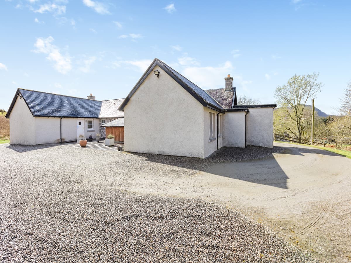 Allt Bronach, listing photograph 2
